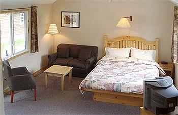 Lodge Bear Hill