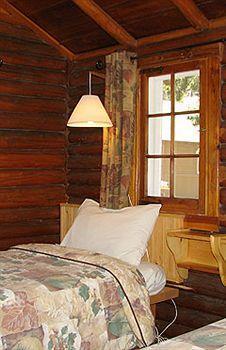 Lodge Bear Hill *